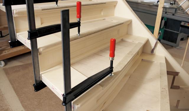 Blødstøbt skruetvinge med stor udladning TGNT 600 x 300 mm