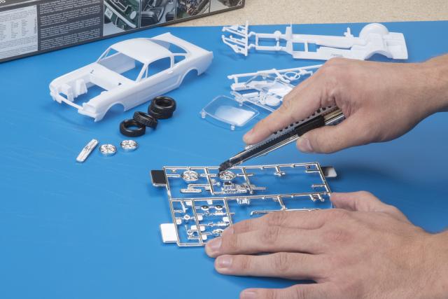 Hobbykniv metal 9 mm (disp. 24)