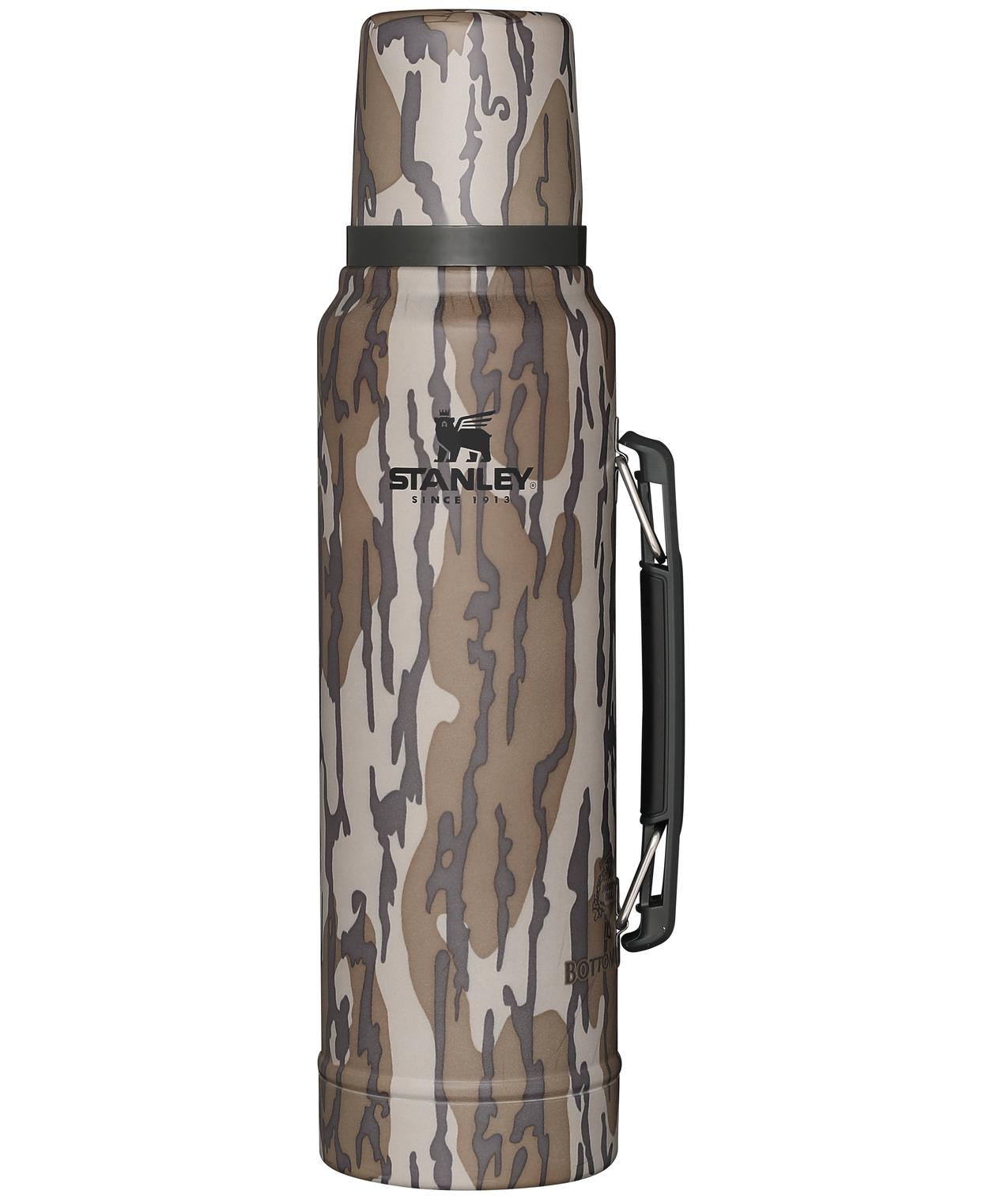 Stanley Legendary Classic Bottle 1L - Bottomland Mossy Oak